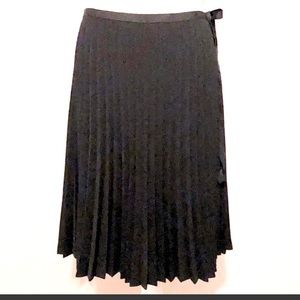 BCBG black pleated skirt, size 8